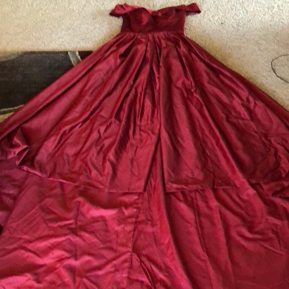 Full length red dress - Picture 2 of 2